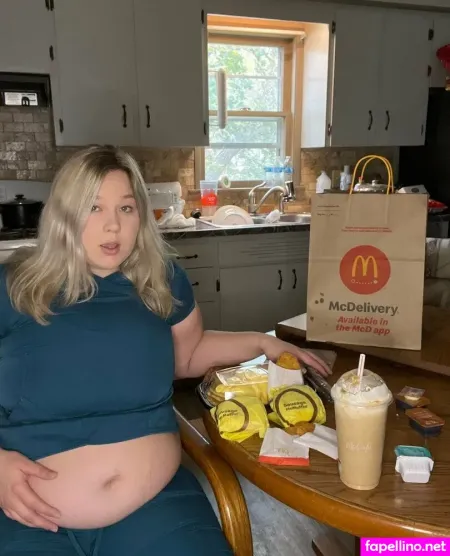 Msblondepiggy OnlyFans Thumbnail #q4ZNHf1NuD