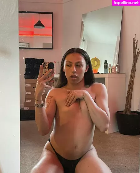 Msginaxxo OnlyFans Thumbnail #wLpV0ZA7DW