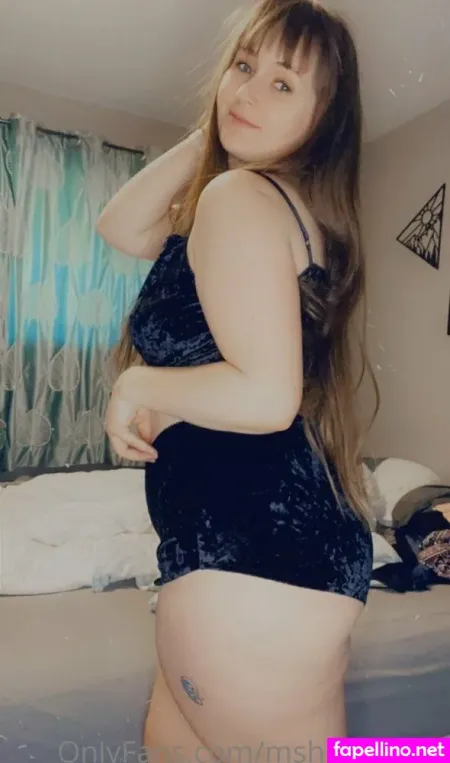 Mshollyhawk OnlyFans Thumbnail #Lb3UJLy319