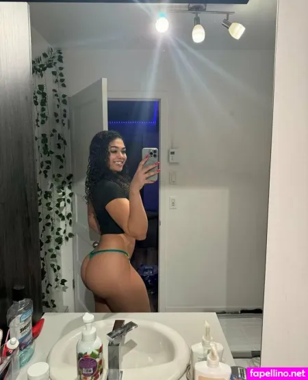 Mslightskiinn OnlyFans Thumbnail #MiBpsKv1aJ