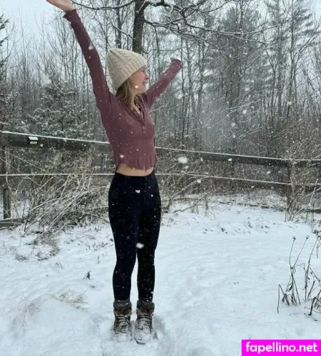 Mslilysgarden OnlyFans Thumbnail #KVGQGWukQL