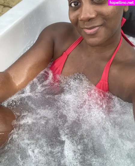 Mslorraineldn OnlyFans Thumbnail #r0NHlnBuGb