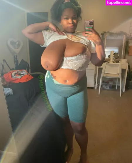 Msmoodybb OnlyFans Thumbnail #evcDx3PjSt