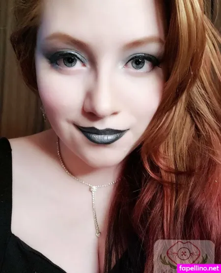 Mspoppybuttons OnlyFans Thumbnail #0jyEcqq8N8