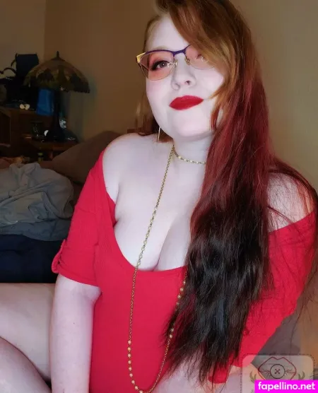 Mspoppybuttons OnlyFans Thumbnail #297FpCOivK