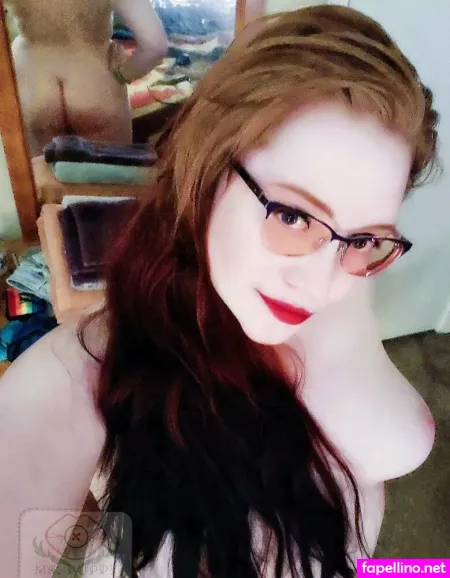 Mspoppybuttons OnlyFans Thumbnail #M79tkFrXr1