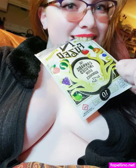 Mspoppybuttons OnlyFans Thumbnail #oVpcqrbW6R