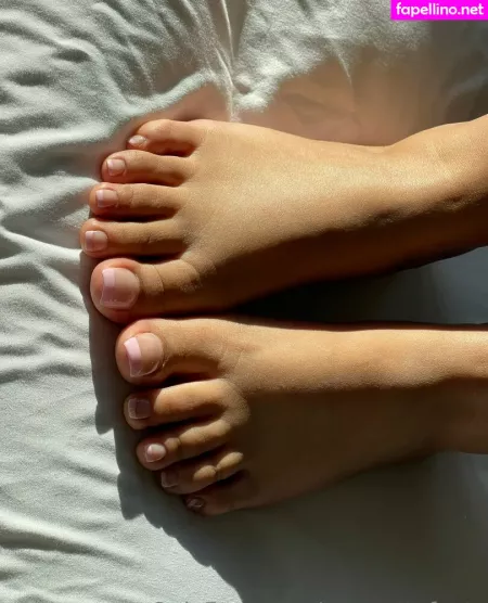 Msprettyfeet OnlyFans Thumbnail #TFPwRWgcf1