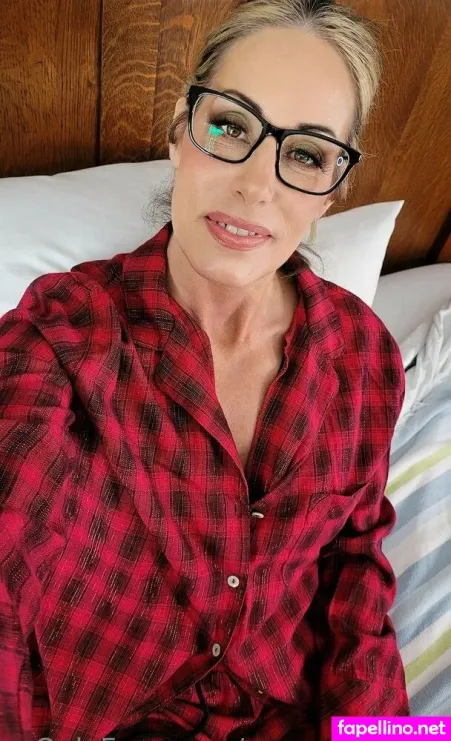 Mssandralyn2 OnlyFans Thumbnail #HPKlcrJ9k9