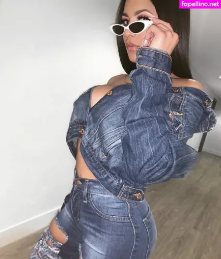 Msserenasantos OnlyFans Thumbnail #ZIcboKIMoF