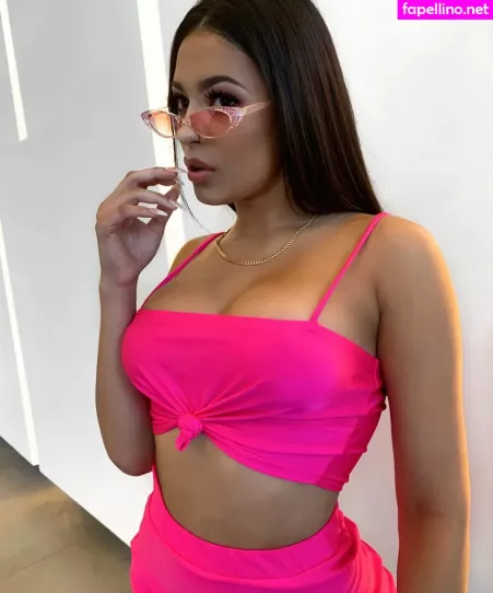 Msserenasantos OnlyFans Thumbnail #zIeqeu7o67