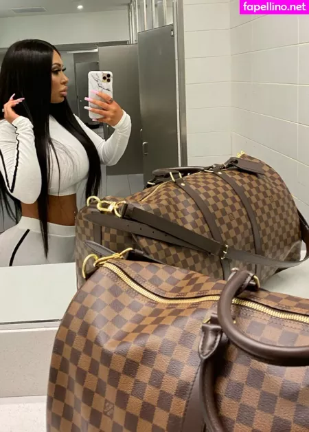 Mssnewbooty OnlyFans Thumbnail #8PhqRhyR8d