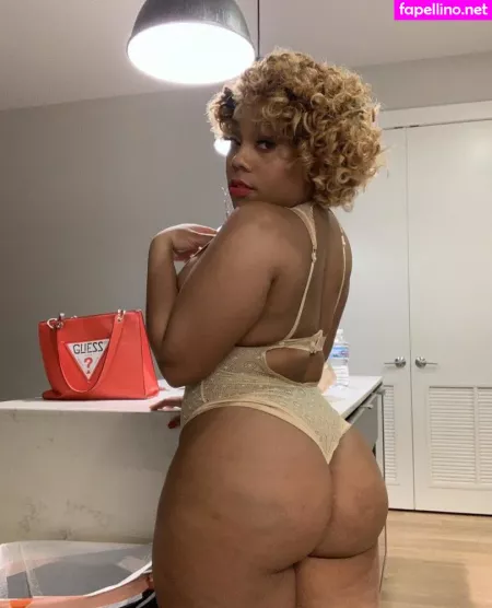 Msyummy OnlyFans Thumbnail #2IcWsyCwqR