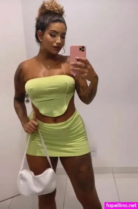 Muito Linda OnlyFans Thumbnail #KYKKKFyW0o