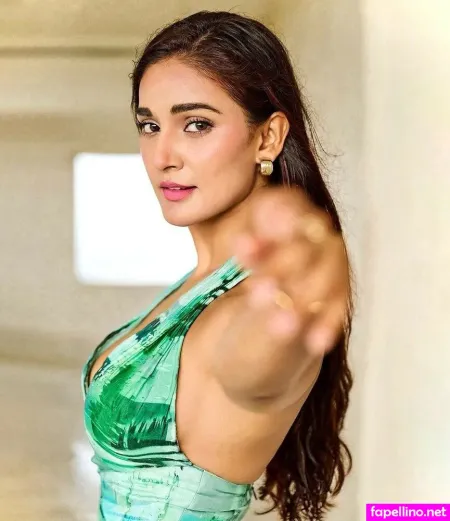 Mukti Mohan OnlyFans Thumbnail #aQ2ikH7Qrd