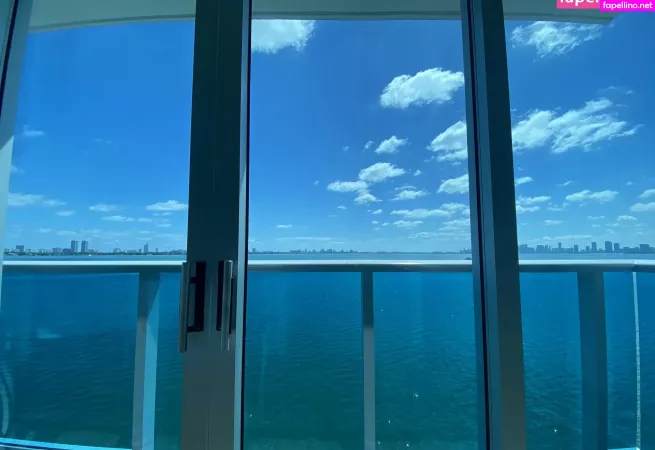 Mulanvuittontv OnlyFans Thumbnail #Pvo5C1NlhF