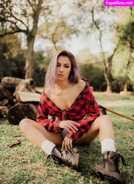 Munique Brum OnlyFans Thumbnail #L9HOGPxmh9