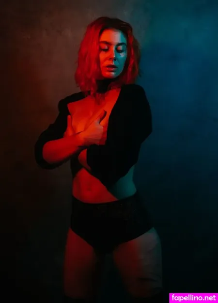 Muriel La Roja OnlyFans Thumbnail #7CBMTA0unE