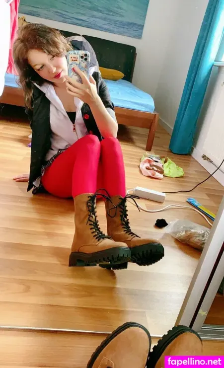 Murrning Glow 1 OnlyFans Thumbnail #5KPNzum0iG