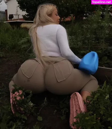 Musatovaak OnlyFans Thumbnail #8EXf28ye0P