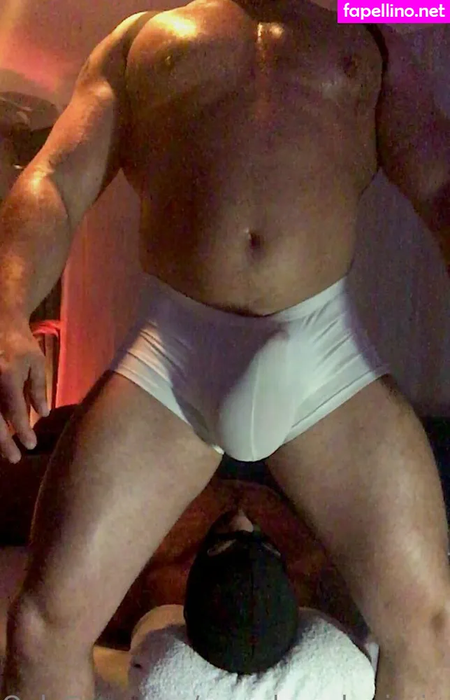 cravin_que, muscle_submission Nude Leaked OnlyFans Photo #eo6p5ZKsfm