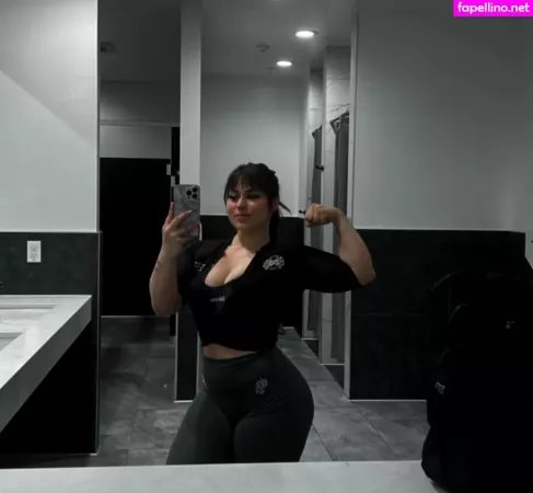 Musclemami OnlyFans Thumbnail #aJJUExY0Fo