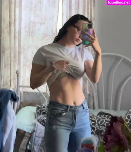 Musclemommy002 OnlyFans Thumbnail #RGBsHUJbKw