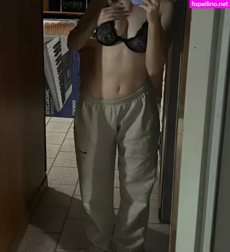 Musicmaggie OnlyFans Thumbnail #YdiaOu8iF4