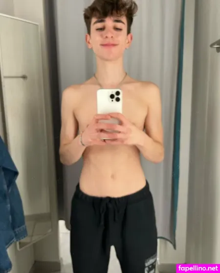 Mxchcuevas 1 OnlyFans Thumbnail #sVDAXumtl4