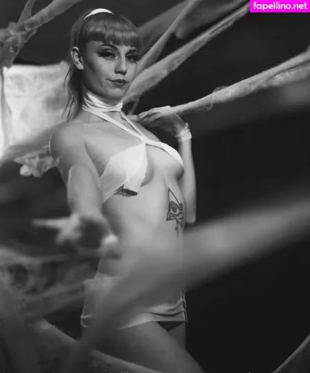 Mxminxtease OnlyFans Thumbnail #xIfi6sR8Yo