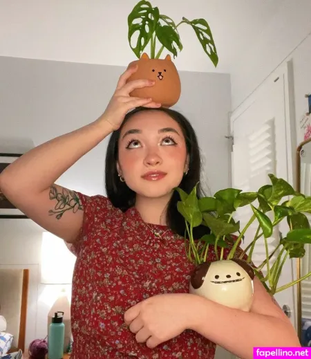 Mxmtoon OnlyFans Thumbnail #QsQiJVvj8A