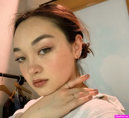 Mxmtoon OnlyFans Thumbnail #v1gqR6U9fy