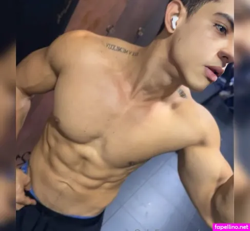 Mxsclegod OnlyFans Thumbnail #cB7YdihwUA