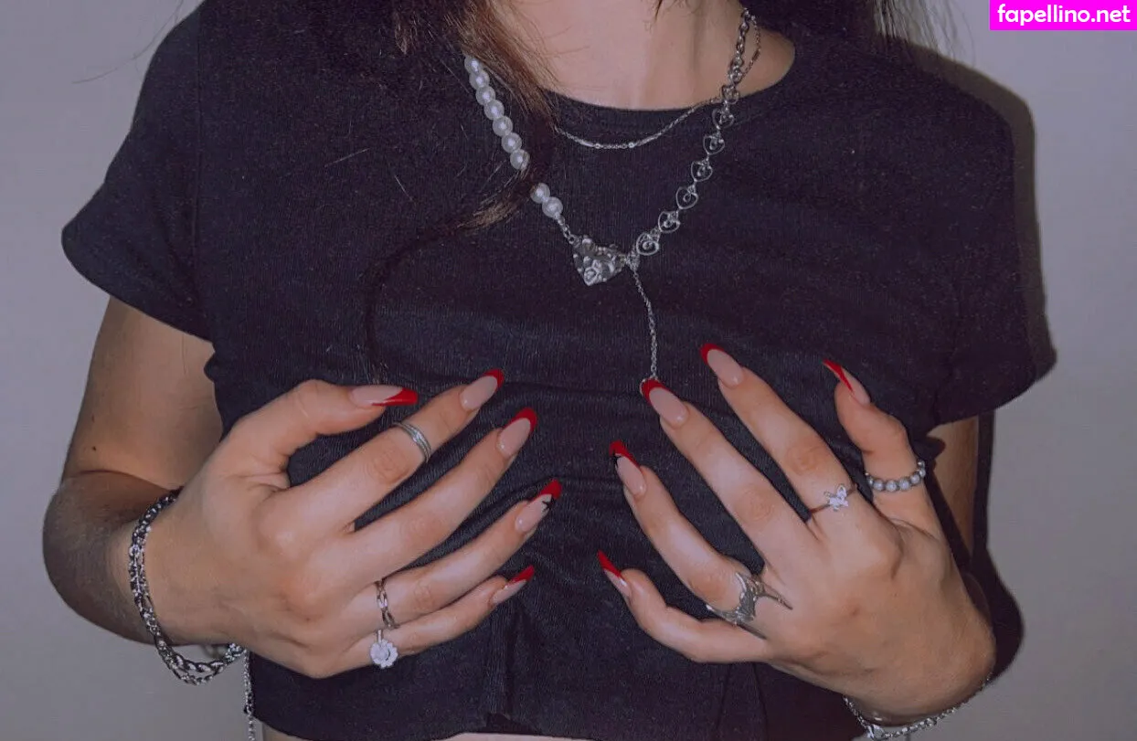 miagarmstrong, mxssmiaa Nude Leaked OnlyFans Photo #0M9yOVtj9J