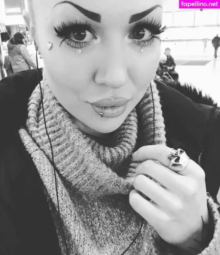 My Little Vronie OnlyFans Thumbnail #rdSnzWAy1I