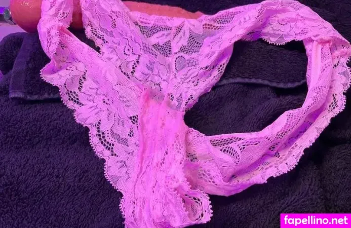 Mya Freya OnlyFans Thumbnail #HtB63vvWNf