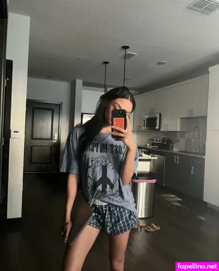 Myasantiago OnlyFans Thumbnail #0XZ2sMhhXm