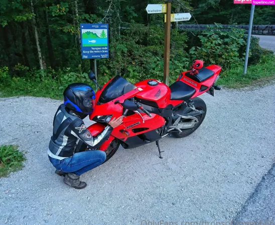 Mydarkside6666 OnlyFans Thumbnail #HeE20Ixsr7