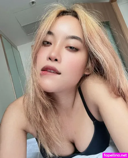 Myfavoriteasian OnlyFans Thumbnail #gWjVUgWA6N