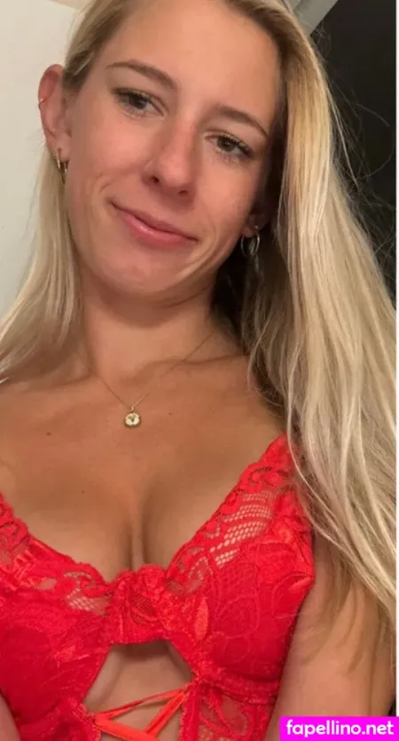 Mylittlesuzieq Main Profile Photo