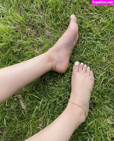 Mylittletoes93 OnlyFans Thumbnail #Ypbmvt3sQN
