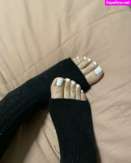 Mylittletoes93 OnlyFans Thumbnail #oYG7LLFKwv