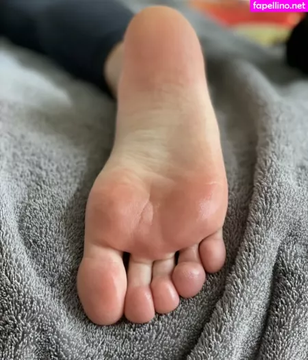 Myposedtoes OnlyFans Thumbnail #LLUvlzOGy6