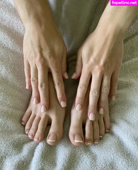 Myposedtoes OnlyFans Thumbnail #mRJl5VXmMf