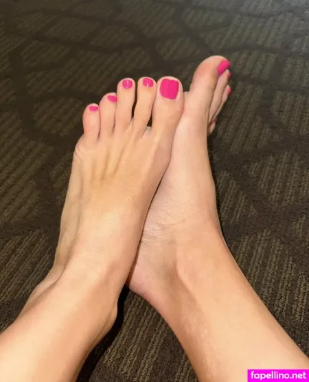 Myposedtoesvip OnlyFans Thumbnail #nFqPUEIUwK
