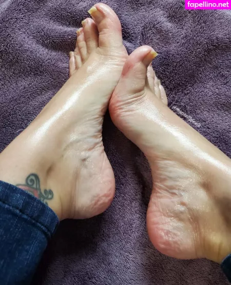 Myprettyfeet8free OnlyFans Thumbnail #YetGwyVNUH
