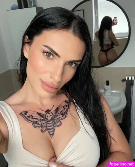 Myra Ric OnlyFans Thumbnail #fZ0effJ5zY