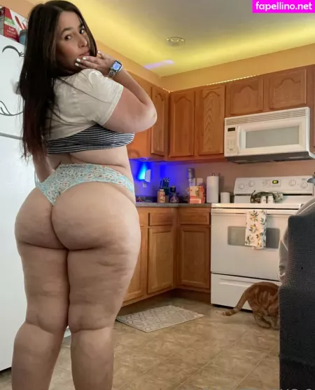 Myrakatexoxo OnlyFans Thumbnail #TGbRxDpnd2