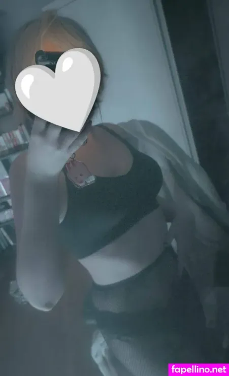 Myrawaa OnlyFans Thumbnail #0CInSVwyk5