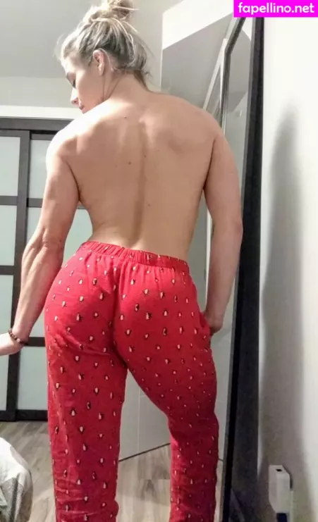 Myraxxxx OnlyFans Thumbnail #YKaOUxvvSY